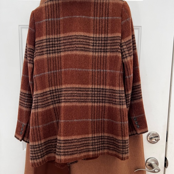 Harve Bernad  size 10 plaid camel tan color jacket with scarf - Picture 3 of 4